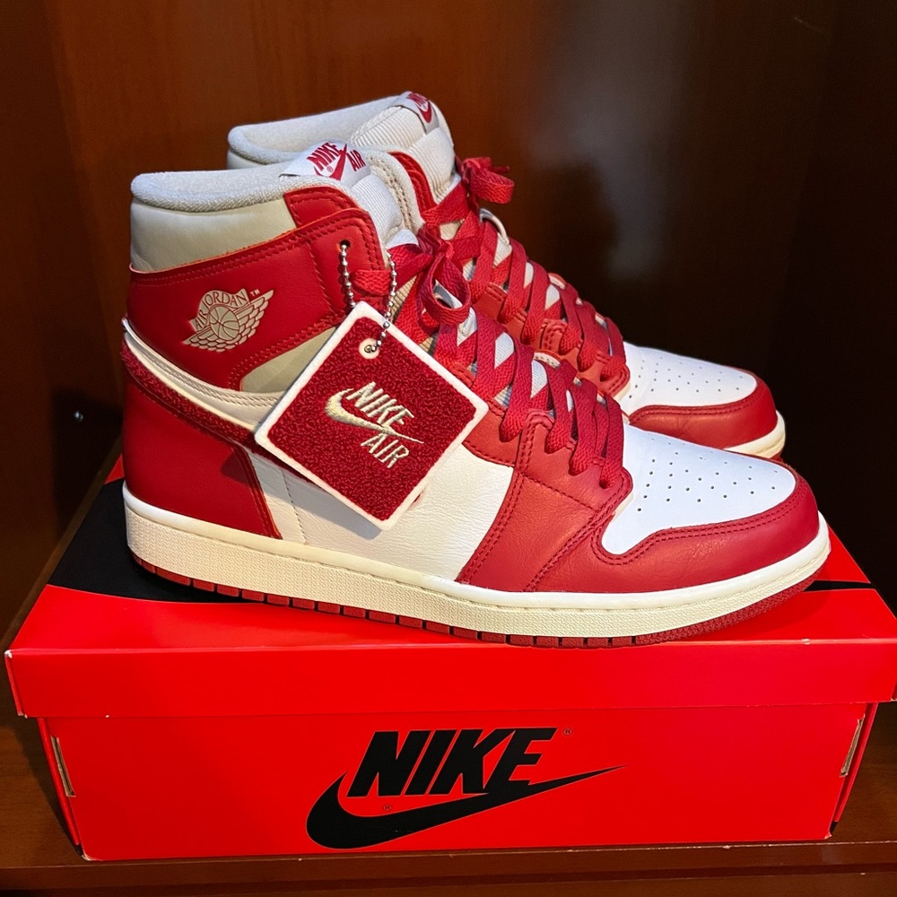 Air Jordan 1 Retro High Newstalgia size 10.5 Men